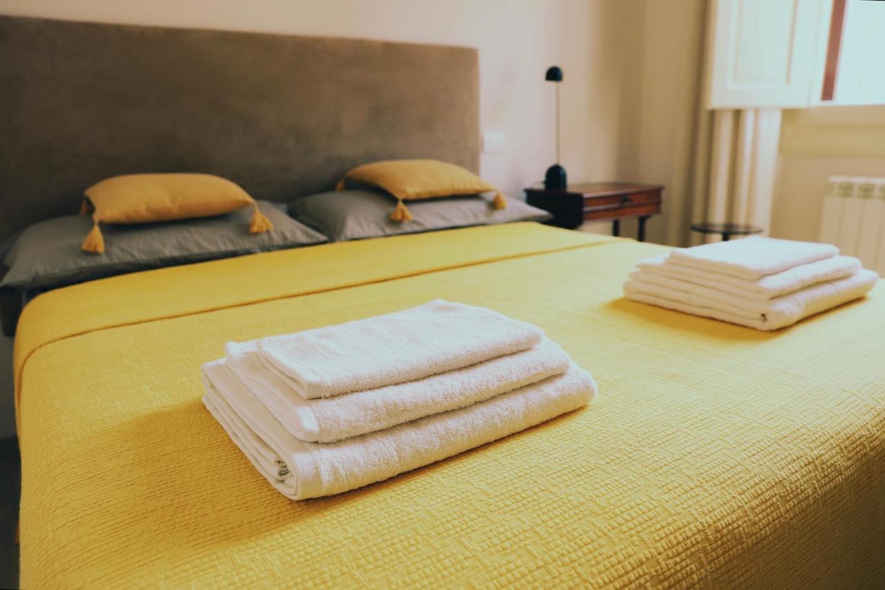 Modern Apartments In The Heart Of Firenze Esterno foto