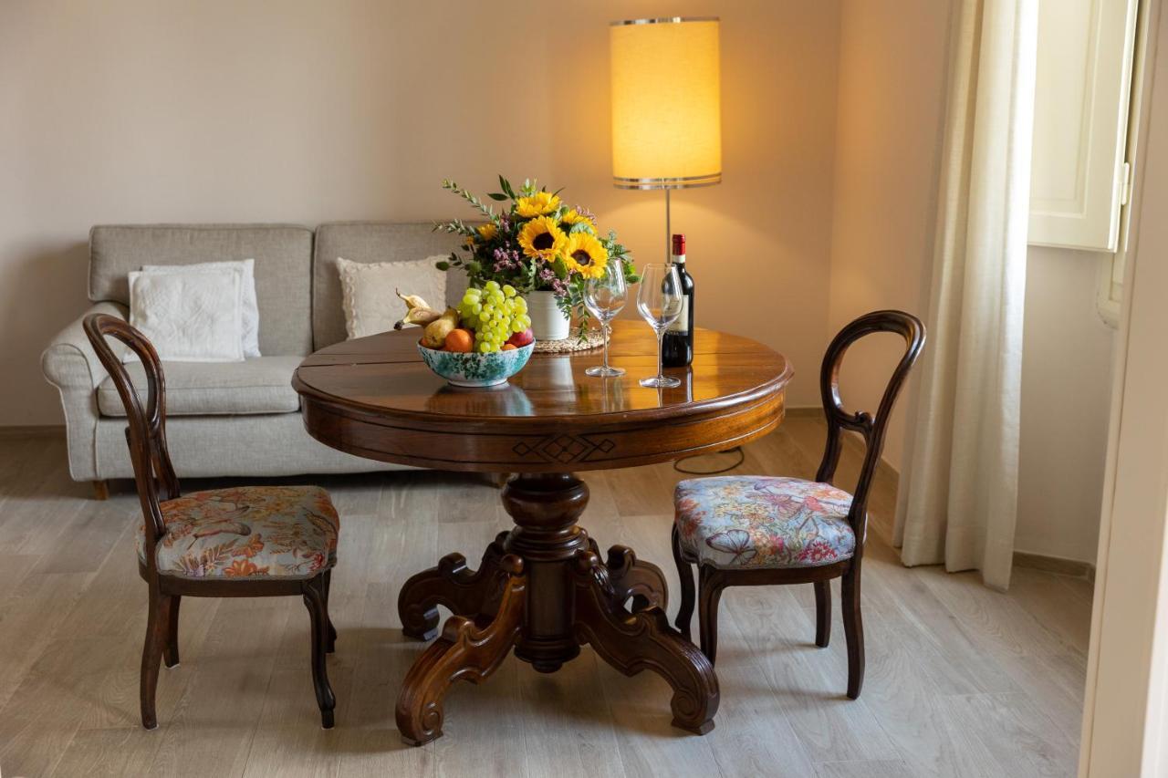 Modern Apartments In The Heart Of Firenze Esterno foto