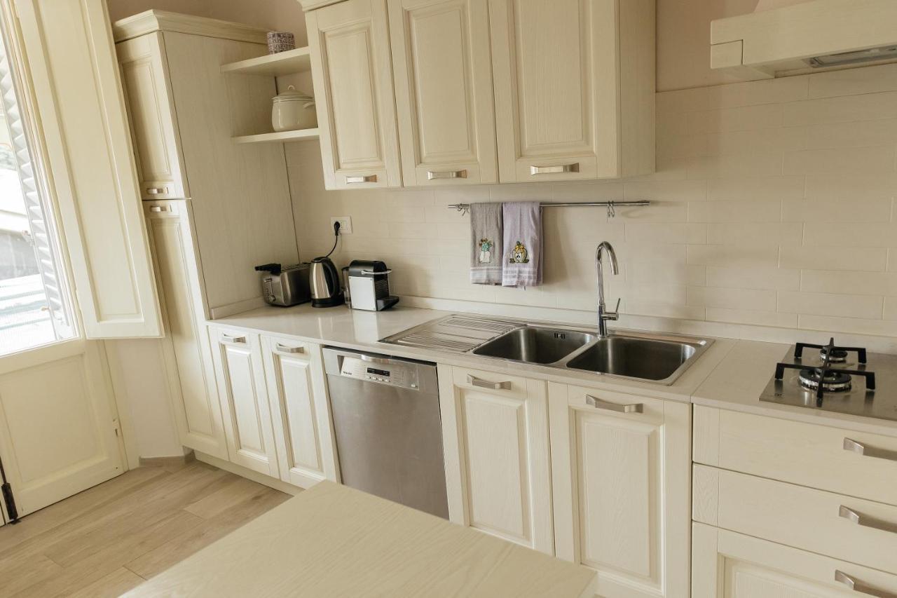 Modern Apartments In The Heart Of Firenze Esterno foto