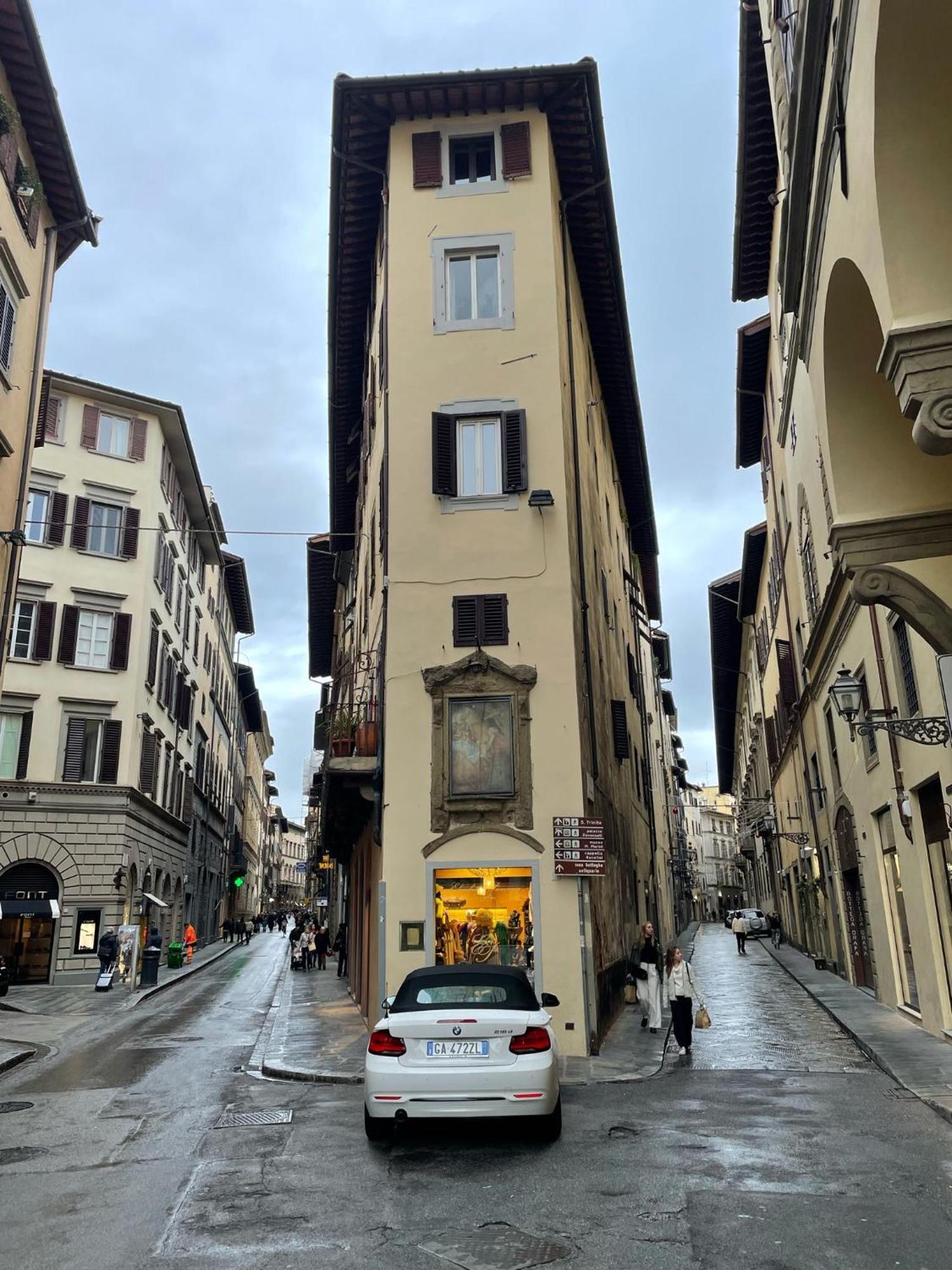 Modern Apartments In The Heart Of Firenze Esterno foto