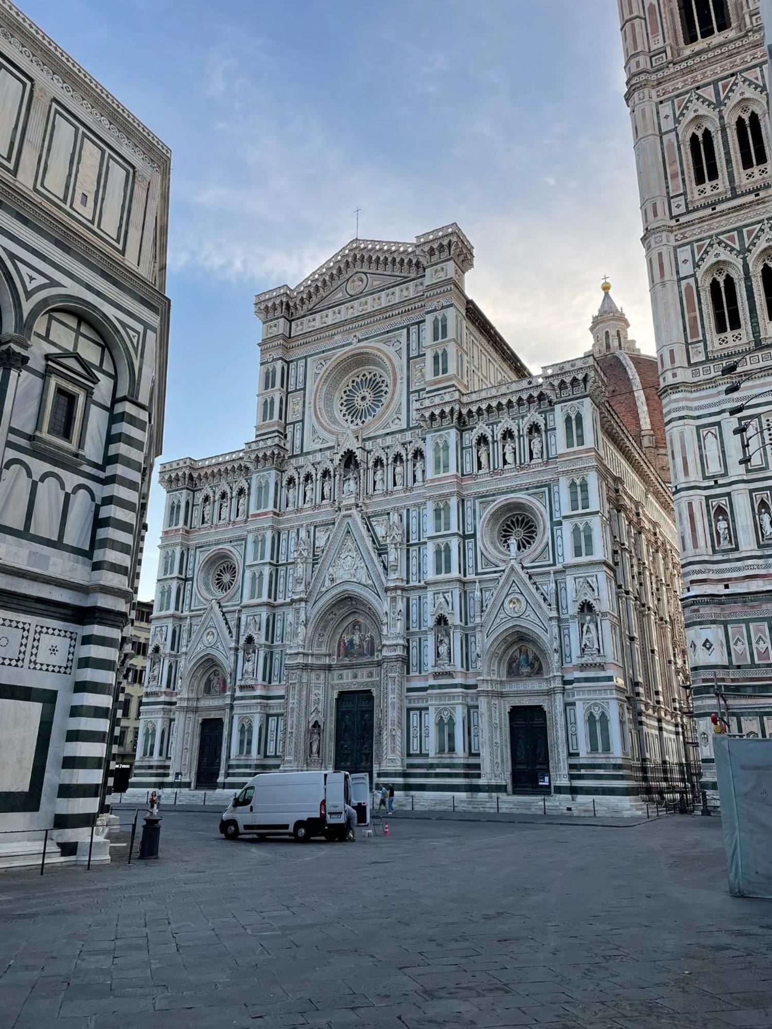Modern Apartments In The Heart Of Firenze Esterno foto