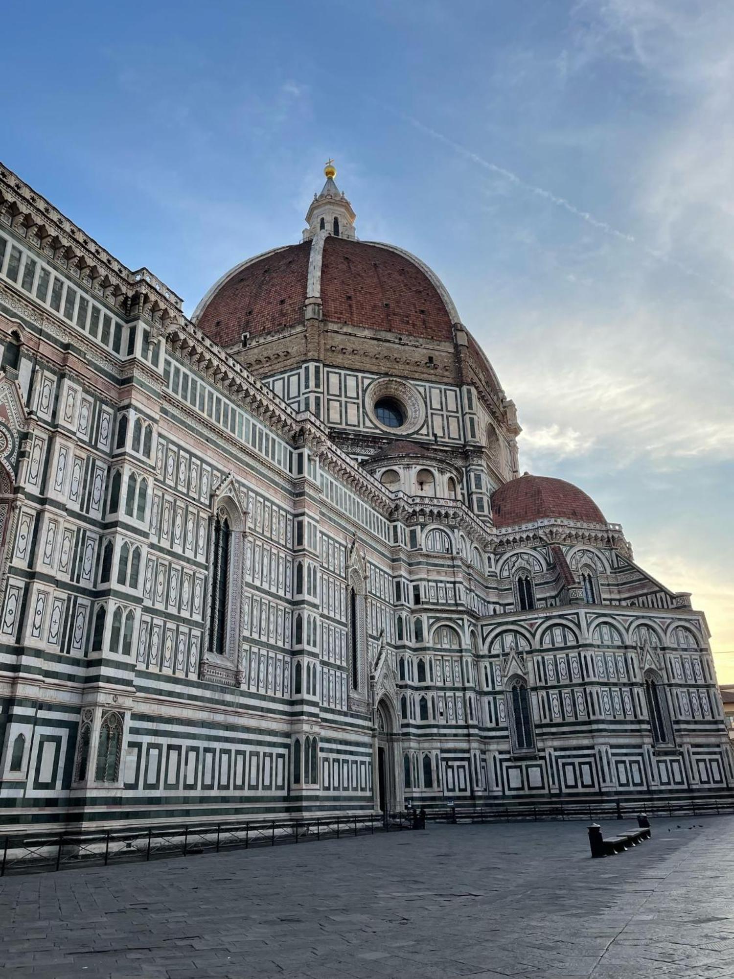 Modern Apartments In The Heart Of Firenze Esterno foto